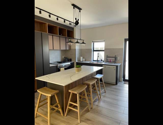 4 BEDROOM PROPERTY TO RENT IN AAN DE WIJNLANDEN